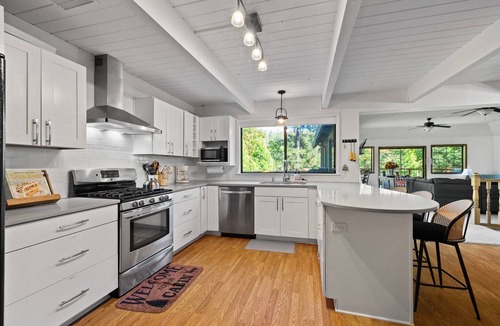 Twain Harte House | Mountain Retreat w/Hot Tub, Deck & Forest Views