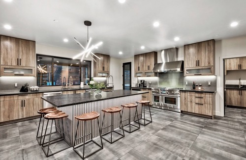 South Lake Tahoe House | Mountain Trail Lodge at Ski Run