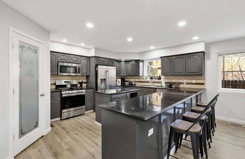 Big Bear City House | Mountain View Manor | 7BR · Hot Tub · Barrel Sauna