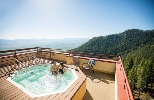 Tahoe Village Villa | Mountain View Villa with Pool + Hot Tub Access