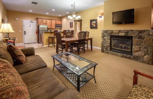 Minden Villa | Mountain Views. Outdoor Hot Springs & Pool