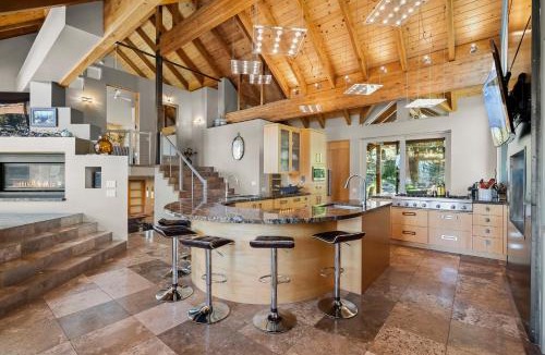Incline Village House | Mountain Zen Tahoe Luxury Property Incline Village Lakeview