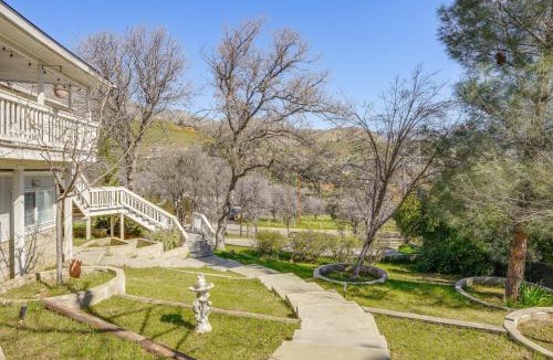 Wofford Heights House | Mtn-View Getaway w/Game Room, 1 Mi to Kern River!