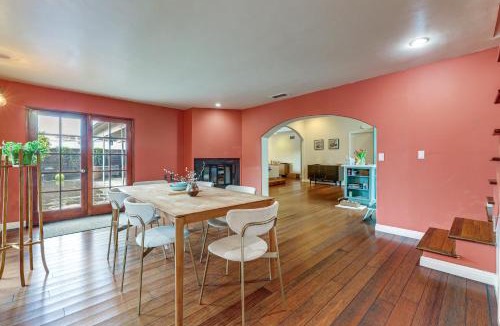 Eagle Rock House | Mtn-View LA Stay | Family Ready + Prime Location