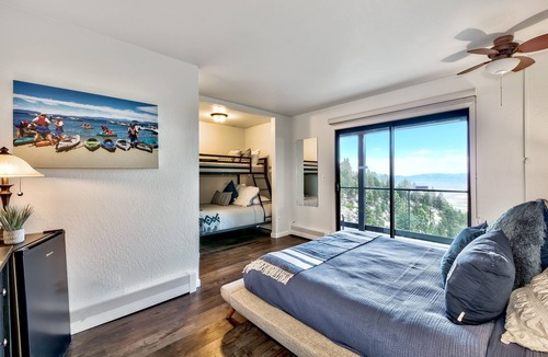 Tahoe Village Cabin | MV50 Grand Lodge Lake Tahoe With Game Room Hot