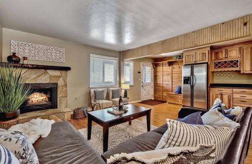 Tahoe Village Condo | Mv71 Heavenly remodel condo pool hot tub