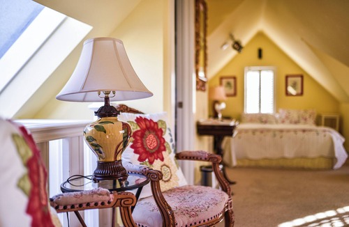 Lake Street Bed & Breakfast | My Rosegarden Guest Rooms