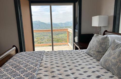 Miramonte House | Mystic Mountain Retreat