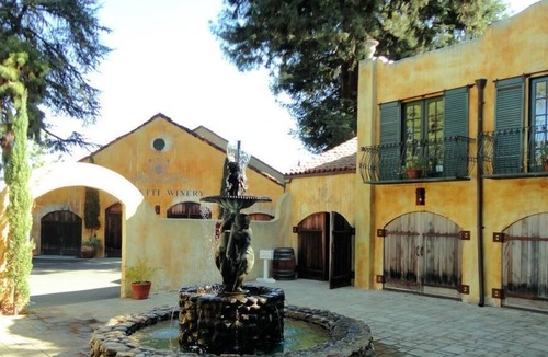 Napa Resort | Napa, CA: 2 Bedroom, Whirlpool Tub, Fireplace, Pool, Golf, WiFi, Beautiful Area!
