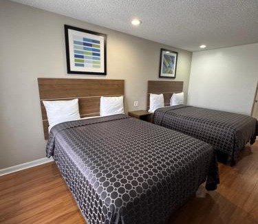 Garden Grove Hotel | National Inn Garden Grove