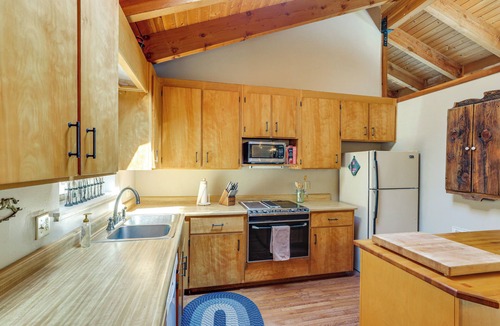 Lake Almanor Country Club House | Near Beaches & Boat Launches! Lake Almanor Getaway