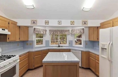 Big Bear City House | Near Lake with Hot tubs, Game Room & 06Cars Park Space