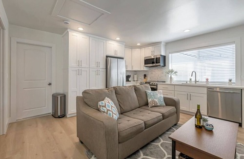 Northside House | Near San Jose State l Downtown l Private Studio