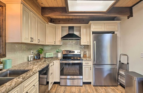 Twain Harte Cabin | Near Trails: Cabin w/2-Level Deck in Twain Harte