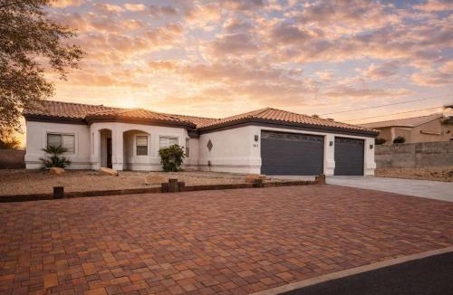 Lake Havasu City Villa | NEW 25x40 Boat Pad - Lakeview Villa & Game Room