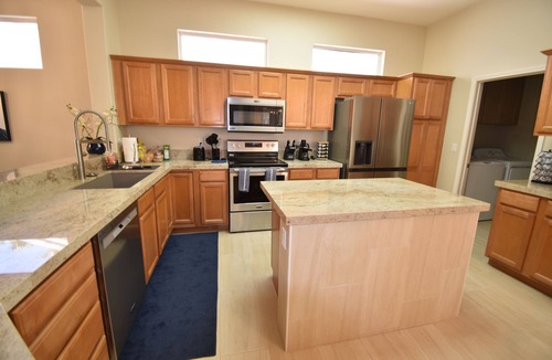 Desert Palms House | NEW! Beautiful, Sun City 2bd 2ba 1624sf home, amenities, golf cart & clubs 55+