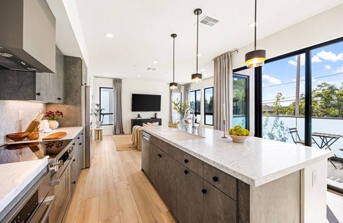 Elysian Heights Villa | NEW! Echo Park Rooftop Retreat, Designer Interiors