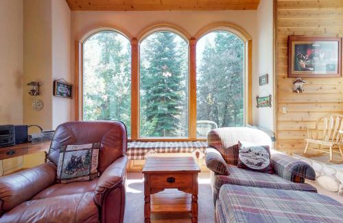 Shaver Lake House | New England Cottage