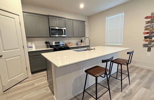 Merced House | New Holiday Retreat in Merced Minutes to UC Merced Gateway to Yosemite