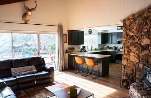 Twain Harte Cabin | NEW Hot Tub, Walk to Town, Lake Access, Fireplace