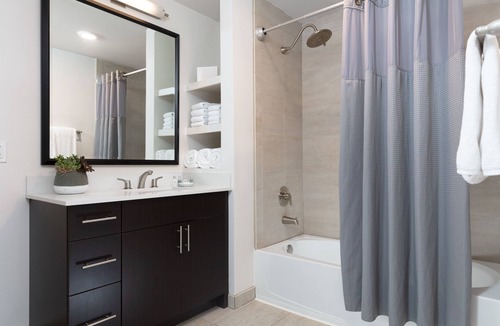 Walnut Creek Apartment | *New Listing* 24/7 Service | Outdoor Resort & Business Amenities
