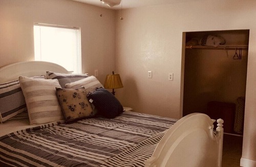 Lemon Cove House | New Listing! Rebb's Cozy Cottage near Sequoia National Park
