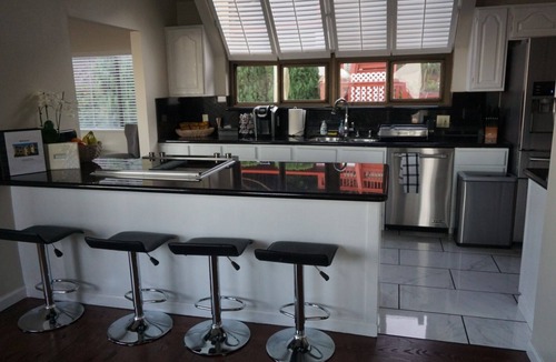 Mills Estates House | NEW LISTING! SFO Luxury House 4BR/3BA near SF & Silicon Valley