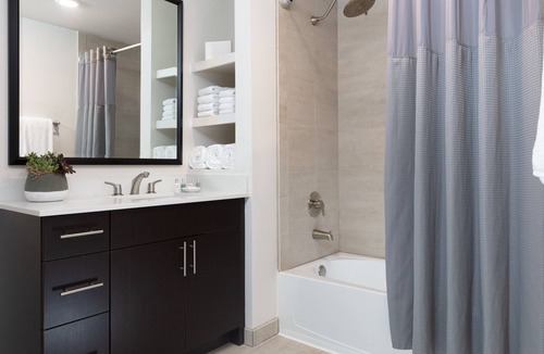 Walnut Creek Apartment | New Listing! Studio! Steps to Downtown Walnut Creek | Rooftop Pool
