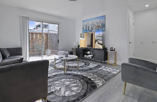 Ceres House | New Luxury Apartment: Lovely 2 beds 1 bath