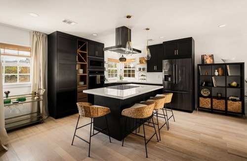 North Hollywood House | NEW! North Hollywood Bungalow w/Yard & Bonus Room