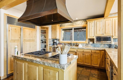 Bass Lake House | New! O'Connor Lakefront with private dock/spa/firepit!