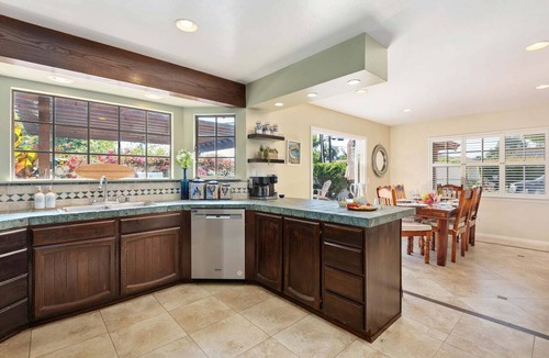 West Mesa House | NEW to the Market - Sweet Casa De Sueno - 3 BD 2 BA, Jacuzzi - Walk to the beach