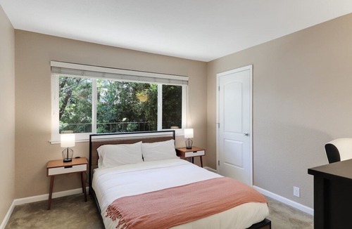 San Bruno Apartment | ❤️NEW! Ultra sleek 5 min to SFO, BART, Train