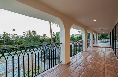The Mesa House | NEW-Welcome to the Mesa Racquet Club Estate