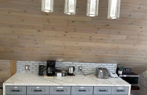 Yosemite West Cabin | New! Yosemite Escape/Inside Yosemite w EV/Grill/Starlink