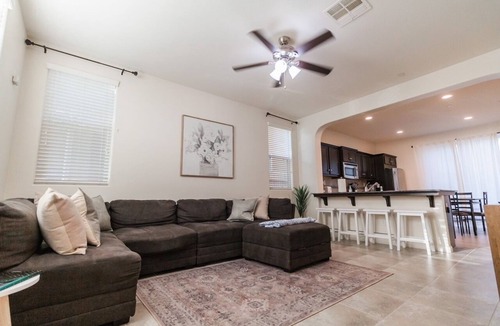 Clovis House | Newer, cozy 3 bedroom home near national parks
