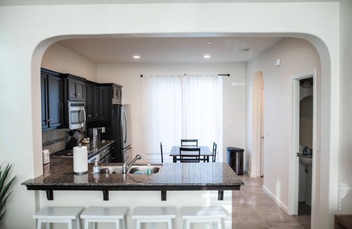 Clovis House | Newer, cozy 3 bedroom home near national parks