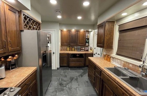 Oleander - Sunset House | Newly Listed Historic 1930’s 2 Bedroom House