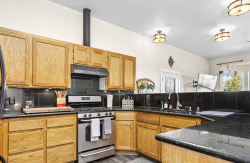 Placerville House | Newly Remodeled 2 story home - walking distance to downtown