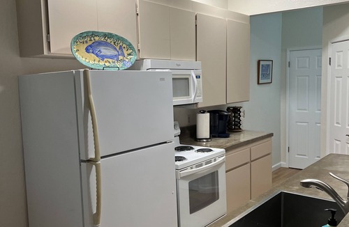 Aptos House | NEWLY REMODELED BEACH FLATnPanoramic Ocean Views- Just steps to the Beach