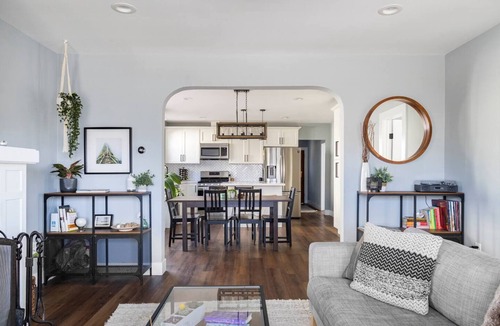 Oakland House | NEWLY Renovated 2 BR | 1 BA Havenscourt Home