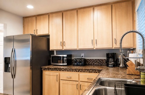 Newport Shores House | Newport Beach's Finest (1 blocks from sand)!