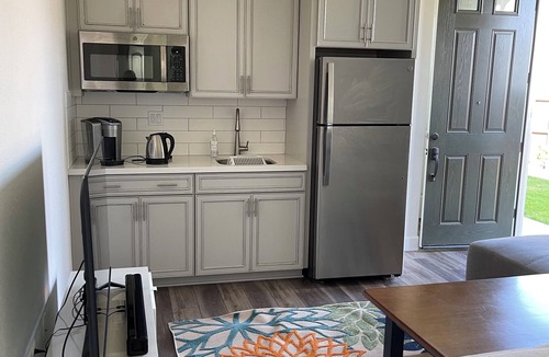 Roseville Apartment | Next gen Furnished place in Roseville one bath, 1 bed