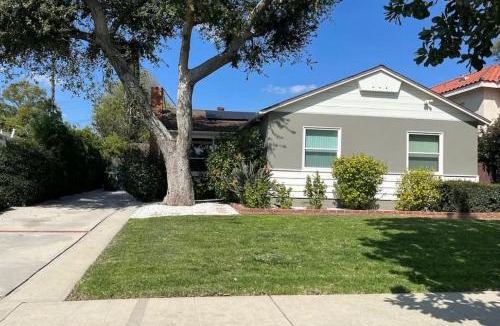 Northridge House | Northridge 3BR 2BA Home with Pool on a Tree-Lined street, Close to CSUN