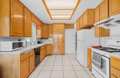 Estates at Canyon Crest House | Oak and Fairway