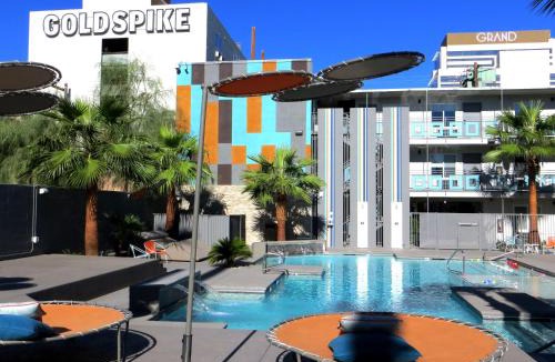 Downtown Las Vegas Hotel | Oasis at Gold Spike