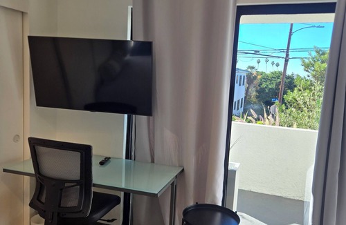 Ocean Park Apartment | Ocean Park Renovated Studio