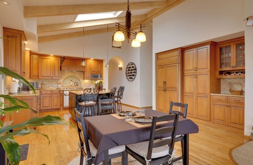 Live Oak House | Ocean View + Private Garden: Santa Cruz Home