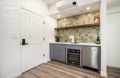 Downtown Apartment | Ocean View Suite at Pismo Beach Club