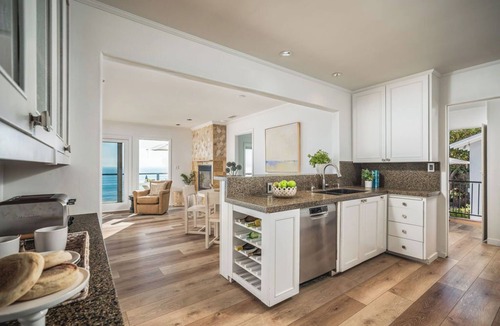 West Mesa House | Ocean Views Stun at this Coastal Water's Edge Home